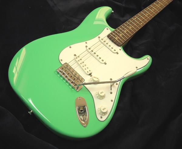 Artizan Surf Green Strat With Vintage Trem Image