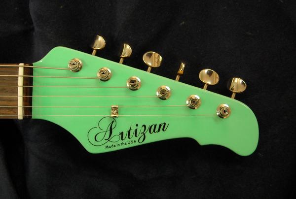 Artizan Surf Green Strat With Vintage Trem Image
